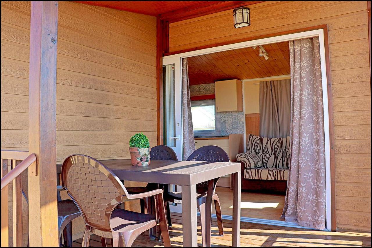 Bungalow Con Piscina Privada Conil De La Frontera Exteriör bild